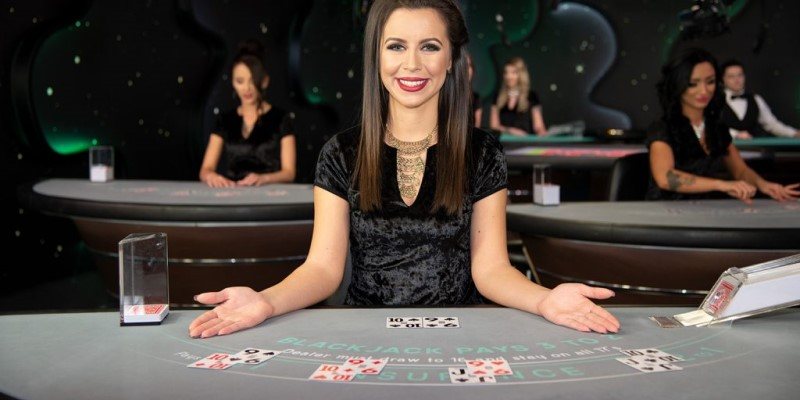 Blackjack - Trò chơi bà i cá cược hấp dẫn tại nhà cái AE888 Blackjack - Trò chơi bà i cá cược hấp dẫn tại nhà cái AE888